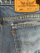 Load image into Gallery viewer, Vintage Levi Jeans
